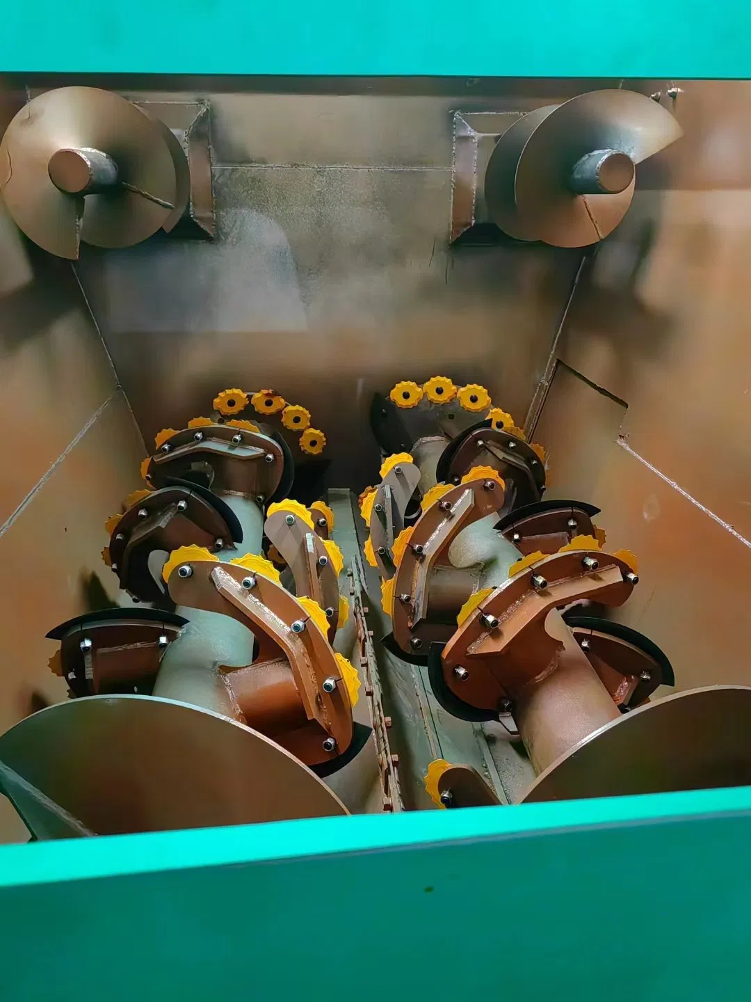 Premium Mixing Knife for Cattle and Sheep Nutrition