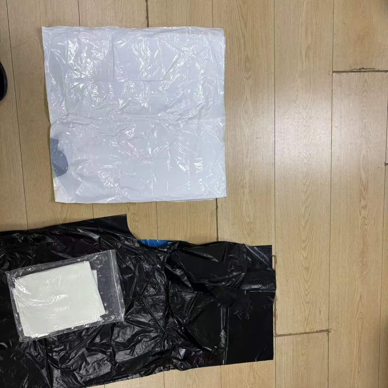 Convenient and Practical Disposable PE Apron Dining Waterproof
