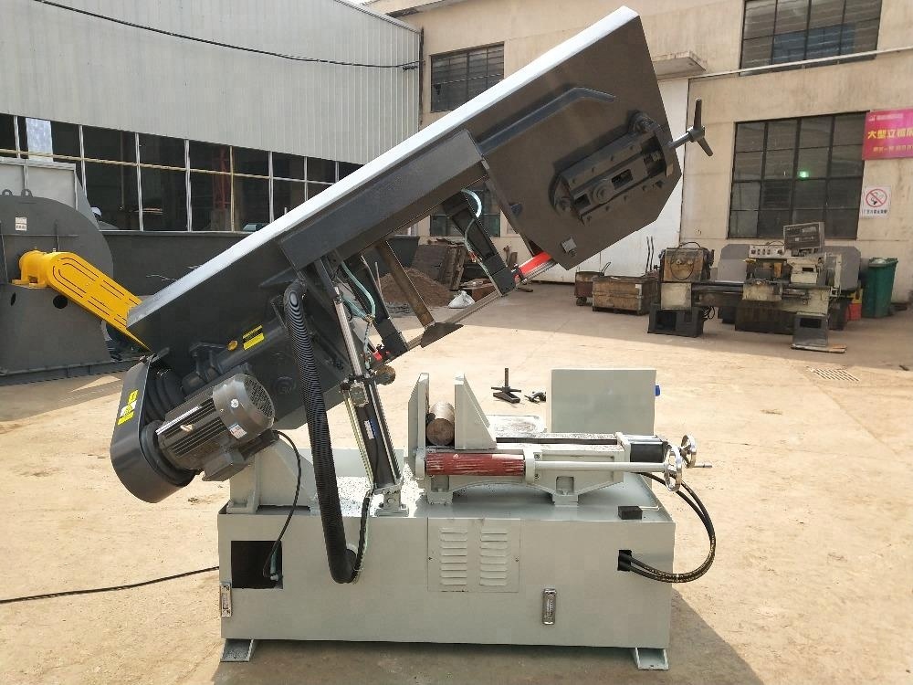 Ленточная пила по металлу ручная универсальная