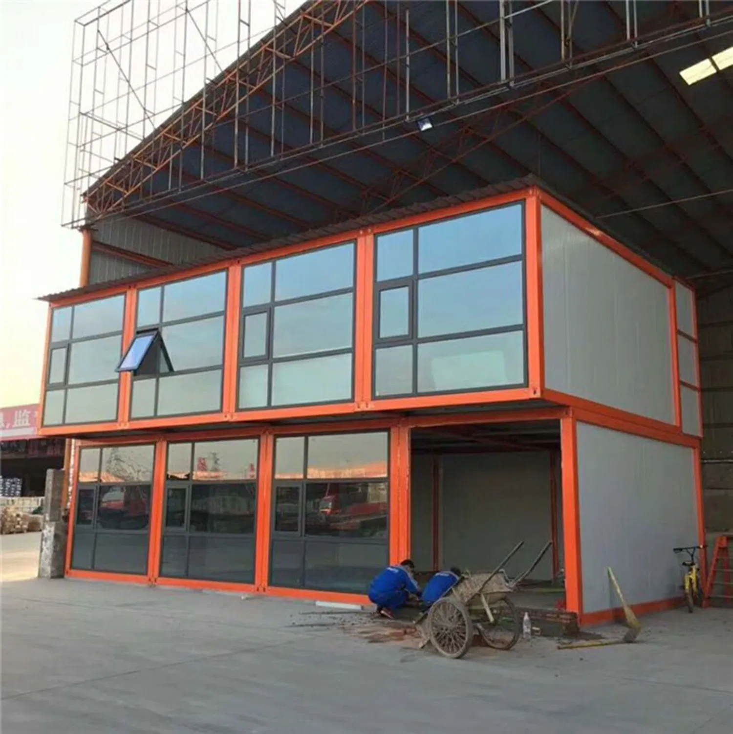 Prefabricated Flat Packaging for High Quality Folding Container House Granny Apartment
