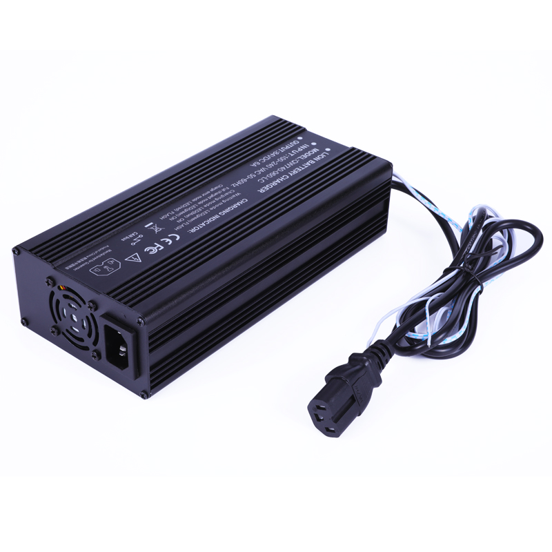 600W Canbus Chargers 32.4V/32.85V 15A 18A LiFePO4 Batteries Chargers Adapters for 9s 27V 28.8V Electric Cars Battery