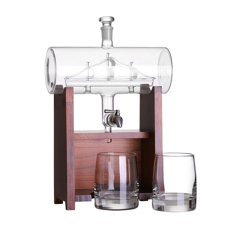 Custom Creative 1300ml Whiskey Wine Decanter Bottle Embedded Sail-Shaped Wine Decanter Dispenser