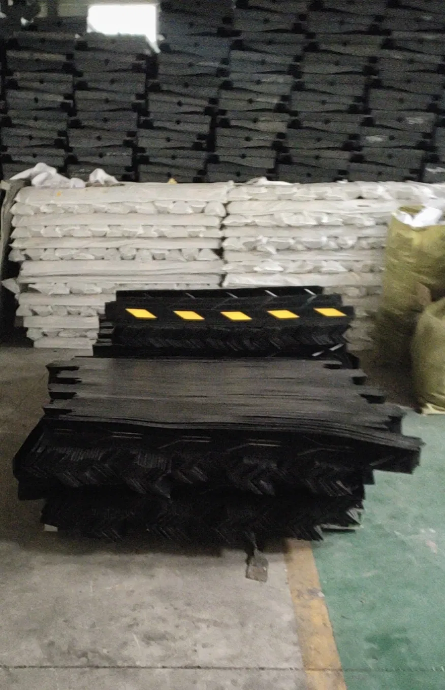 Factory Oulet150cm Parking Lot Yellow Rubber Reflective Square Corner Guard Protector