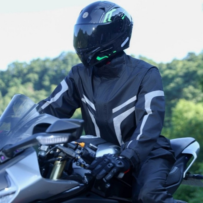 ODM/OEM Skin-Friendly Durable Mesh-Lined Interior Raincoat Set for Traffi