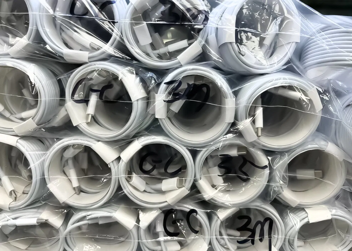 Pd20W/60W/100W TPE USB-C C to C Cable Fast Charging Type-C Connectors for IP15 Phone