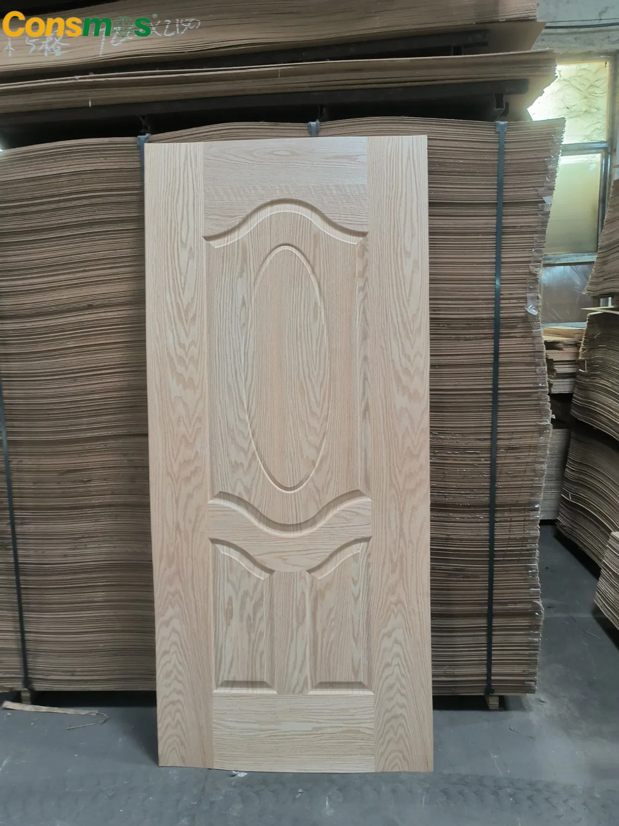 Consmos High Quality Favorable Price Natural Wood Moulded Wood Veneer MDF/HDF Molded Door Skin