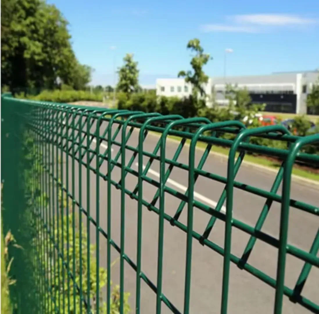 Factory Supply Powder Coated Mesh Welded Mesh Fence Airport Fence