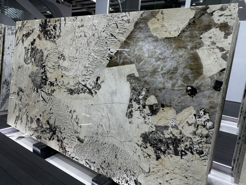 Wholesale Patagonia Quartzite Slab for Wall Tile and Countertops