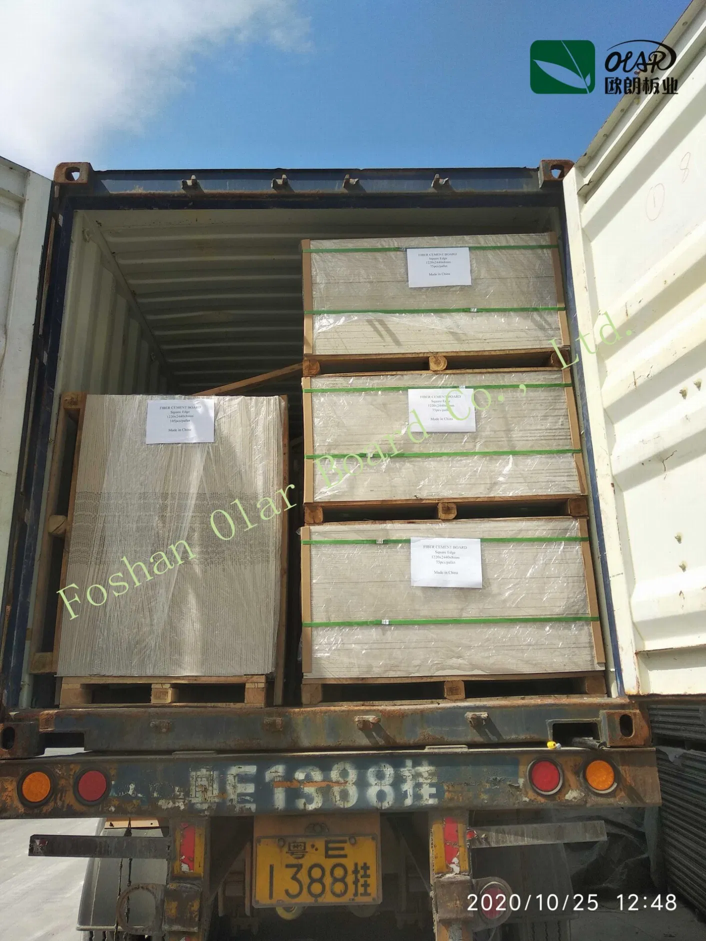 Ceiling Partition Light Weight Moisture-Proof Fireproof Calcium Silicate/ Fiber Cement Board