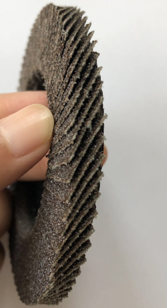 Лепестковый шлифовальный диск 40-320 грит