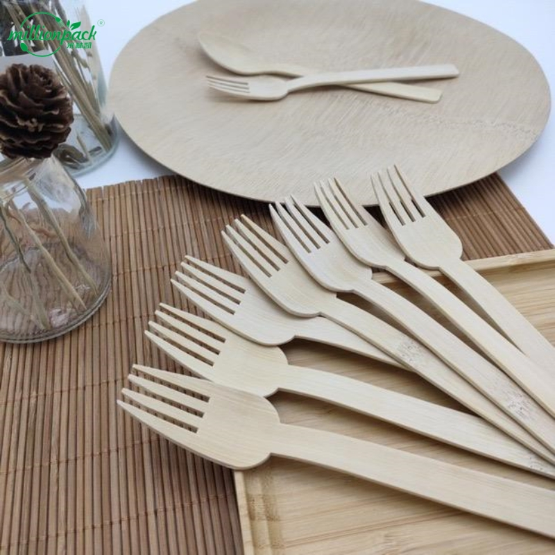 Compostable Single-Use Fork with Rounded Tips for Safe Food Service