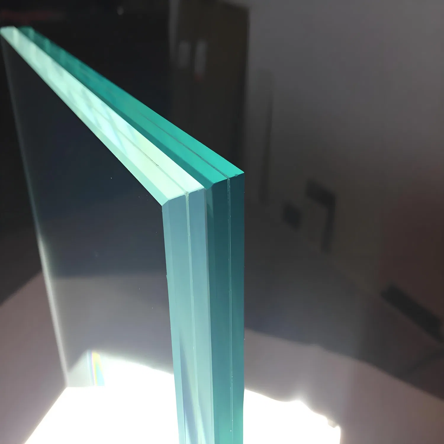 Skylight Industrial Staircase Building Glass 4mm-12mm Safety Transparent PVB Laminated Glass