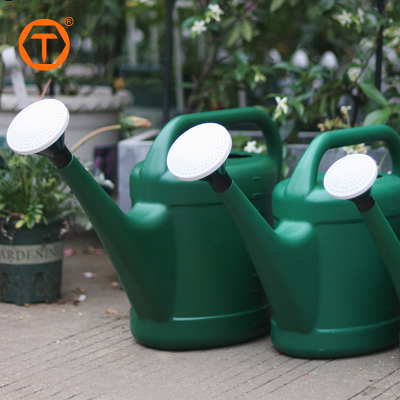 5L 8L Custom Water Plant Pot Large Capacity Long Spout Cute Flower Plastic Garden Watering Can for Outdoor Plants