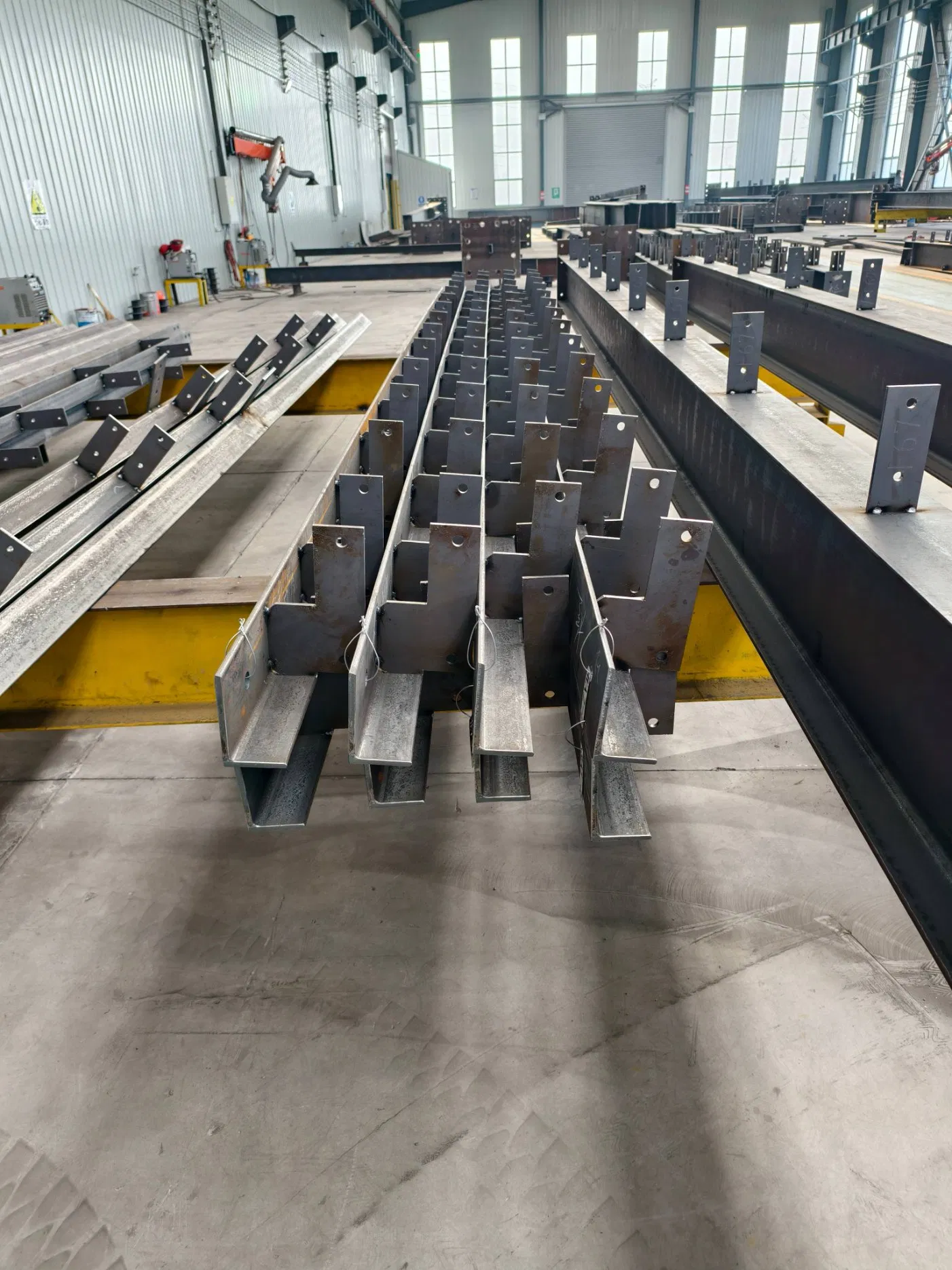 Australian Supplier Universal Beam Ub Universal Column UC Hot Rolled Fabricated Galvanised