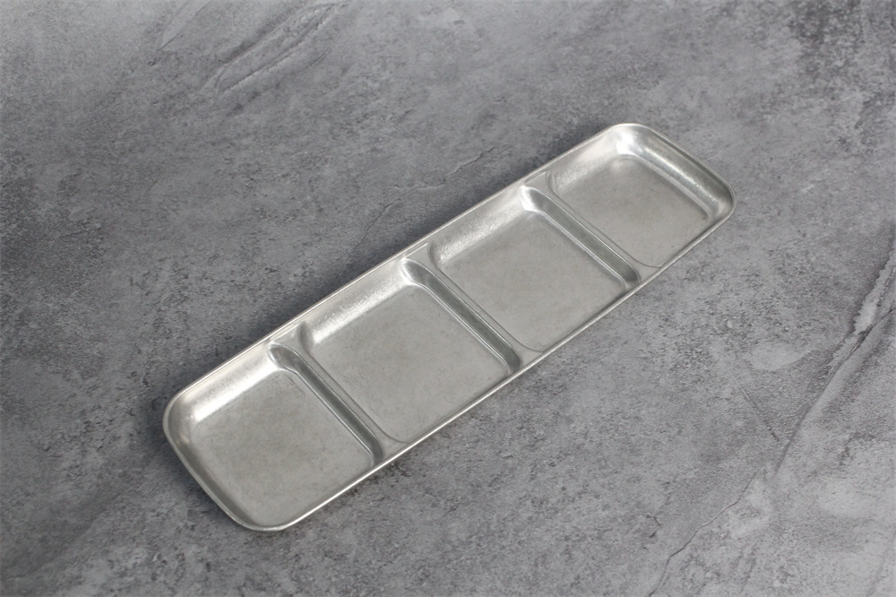 Wholesale Portable Tableware 304 Stainless Steel Plates 4 Divided Sauce Dishes for Camping BBQ Party