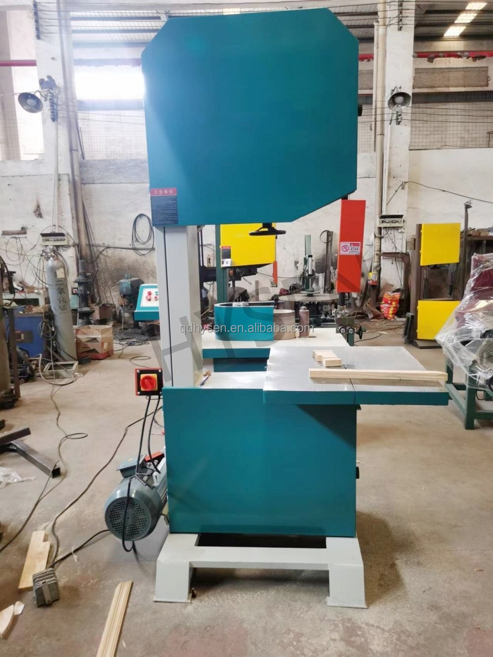 Ленточная пила по дереву вертикальная для фанеры MJ3468