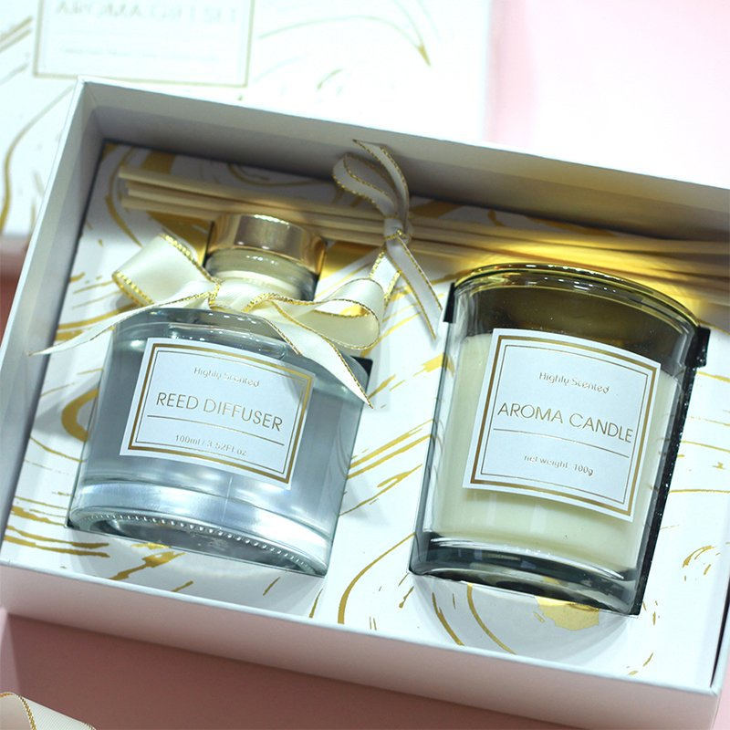 Premium Floral Scented Pillar Glass Jar Candle Flameless Aromatherapy Gift Set as Home, Holiday Easter, Valentine′ S Day Gift