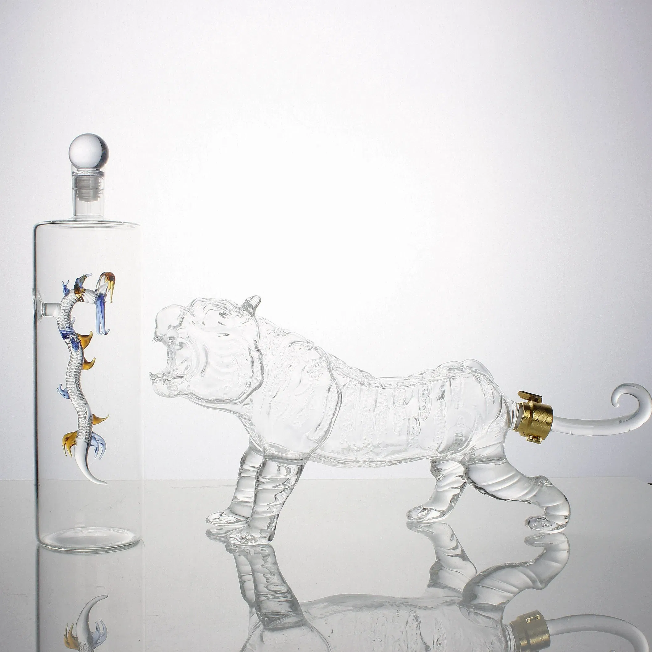 Animal Chinese Zodiac Shape Decanter High Borosilicate Lead-Free Glass Decanter for Alcohol