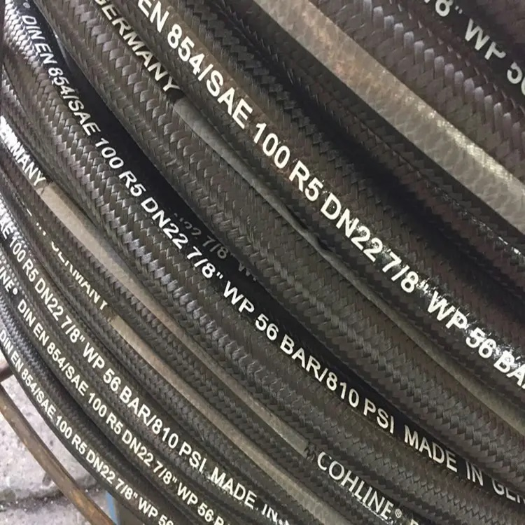 Гидравлический шланг SAE100 R5 210 Bar