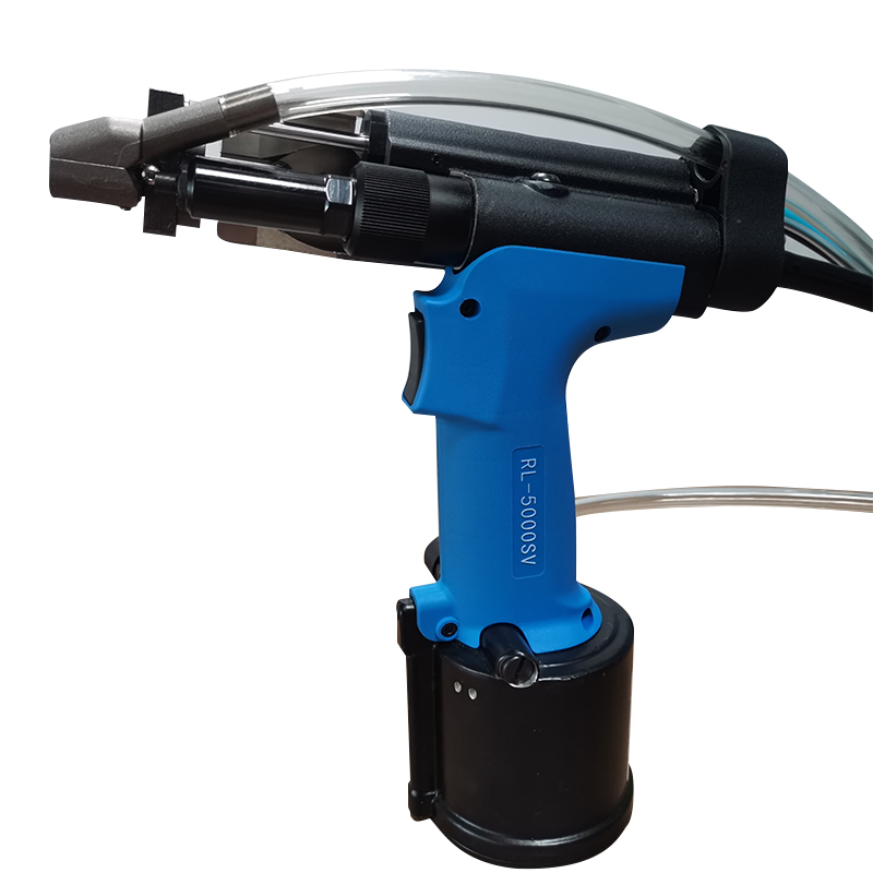 Fashion Design Automatic Feed Riveter Connect with Robot Machine