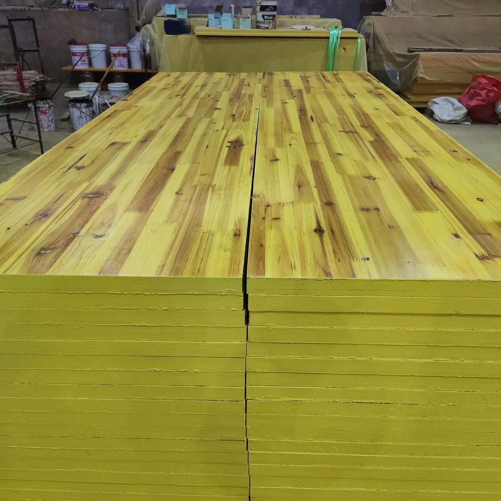 Comaccord 27mm Waterproof 3 Ply Yellow Shuttering Panel Formwork 3-Ply Panel for Formwork Three Layers Board Panels Spruce Core in Construction