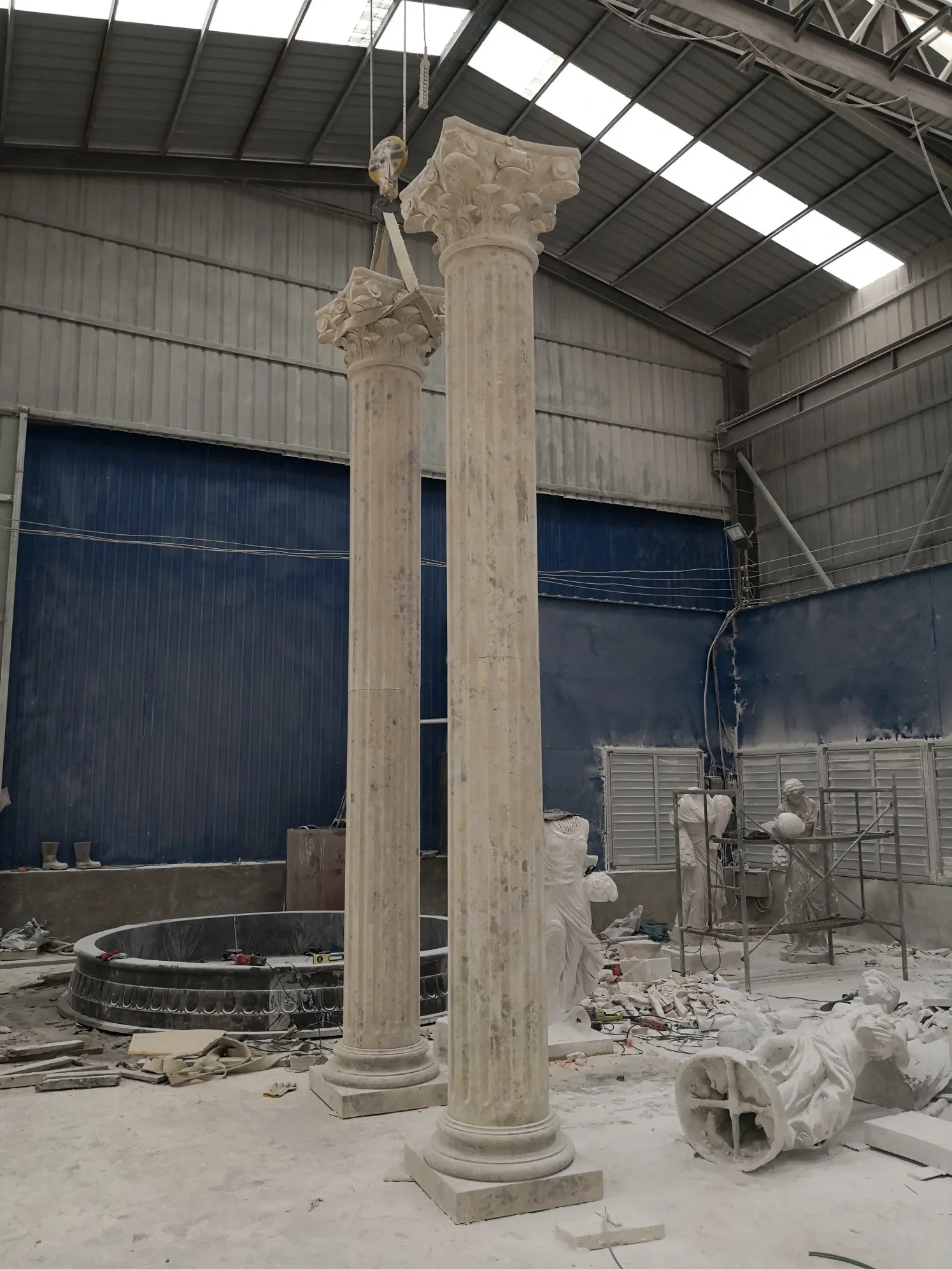 Private Residence Customized Natural Stone Pillar Marble Portico Stone Roman Column for Sale