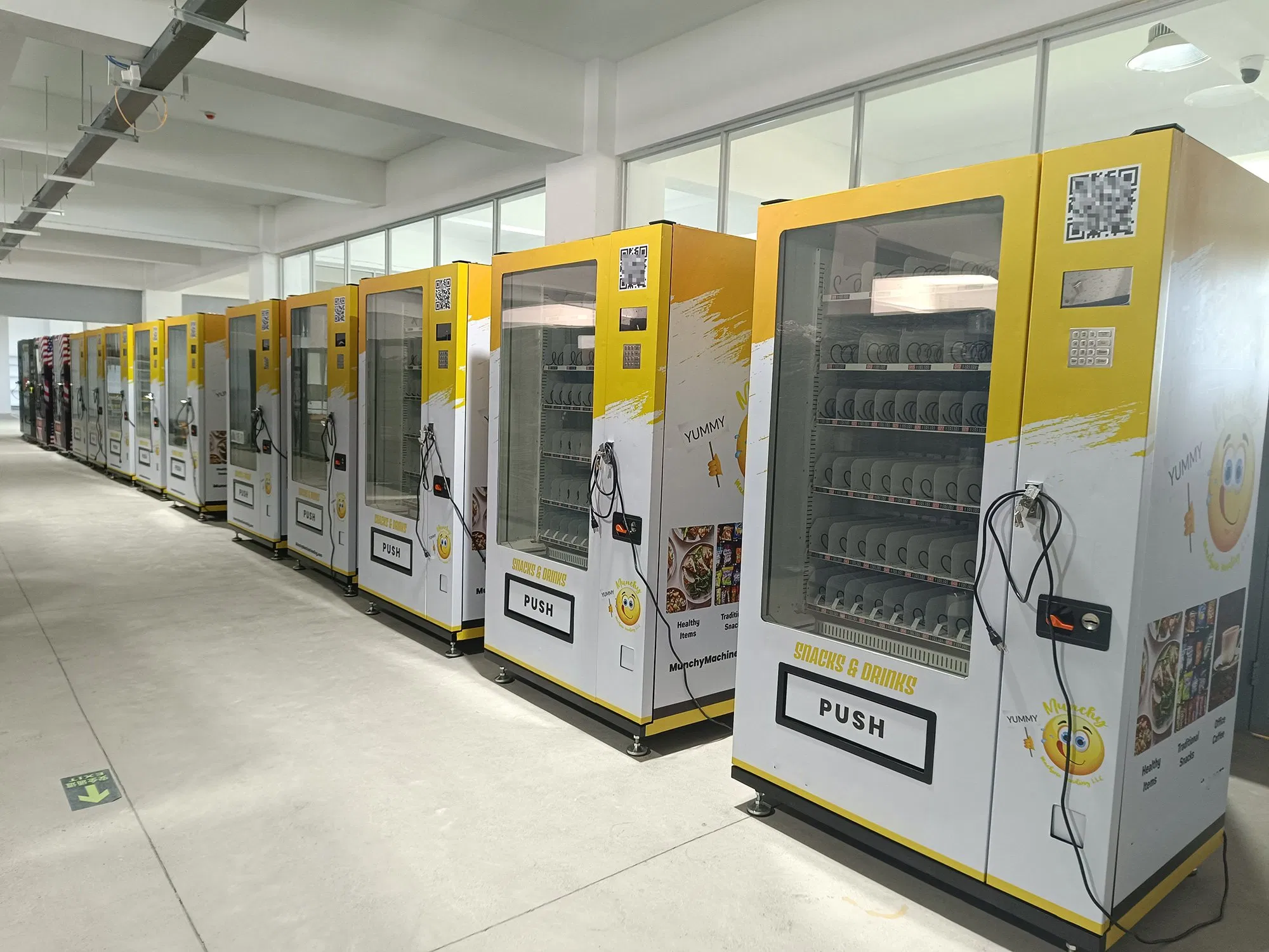 Focusvend Cost-Effective Vending Machine for Combo Snack and Drinks Supports Card Payment