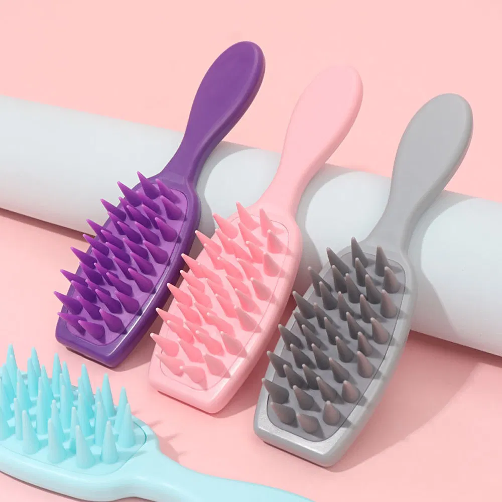 Детская расческа-массажер для волос с силиконовыми зубьями