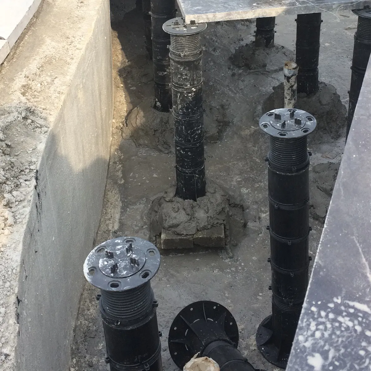 Premium Adjustable Decking Pedestal for Residential and Commercial Projects