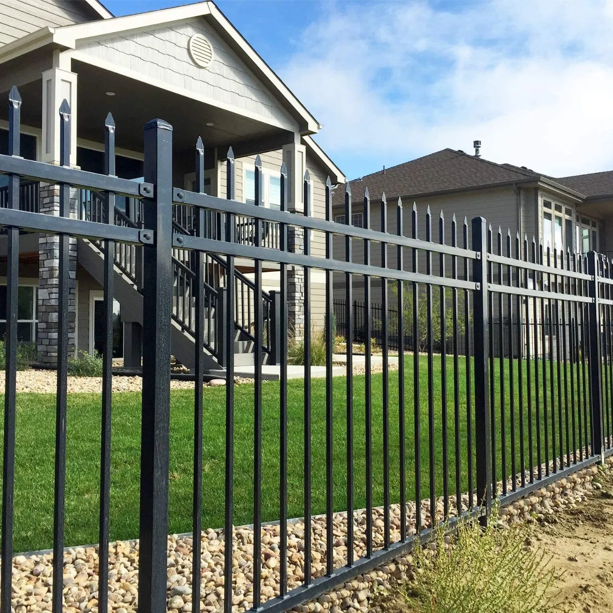 Heavy Duty Spear Top Steel Fence Security Powder Coated Metal Fence