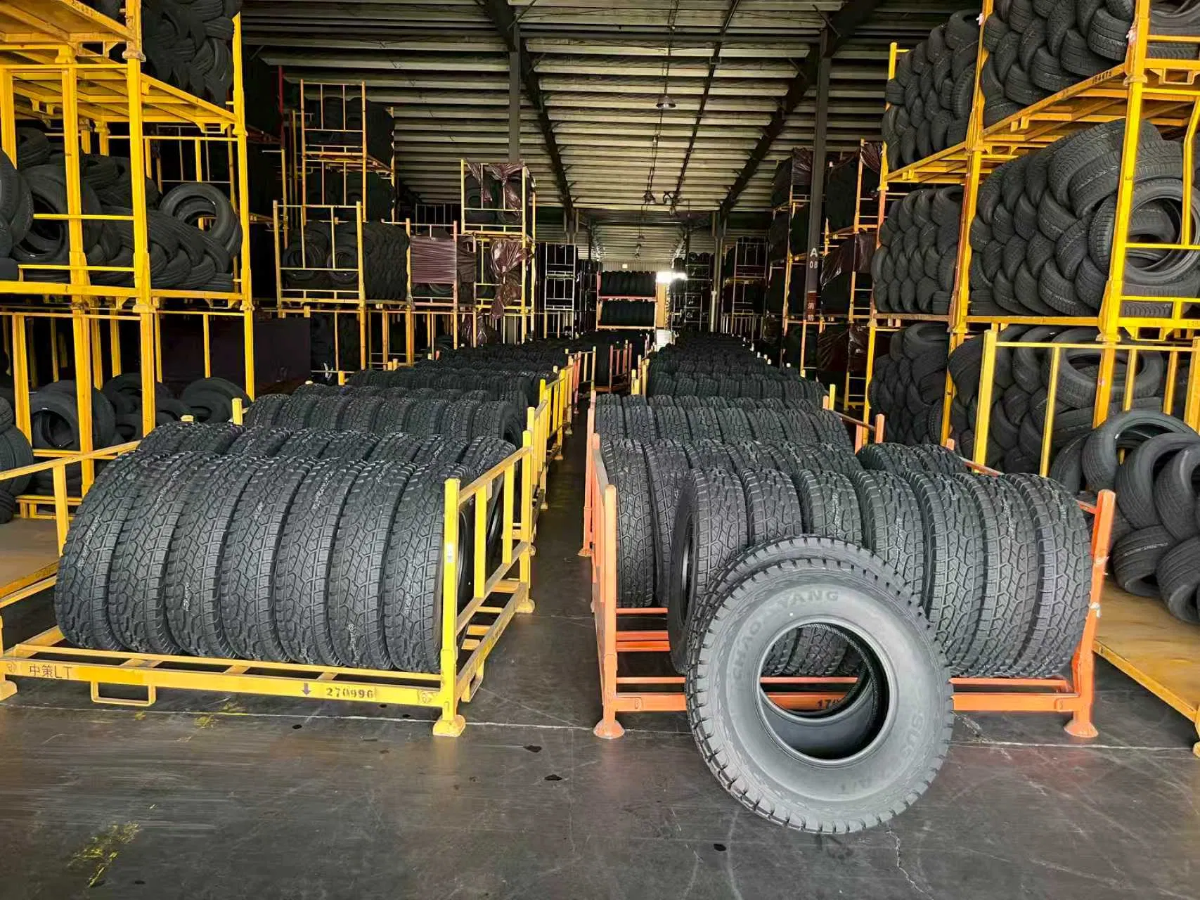 Chaoyang CS100 315/80 R22.5 18PR Impact-Resistant Engineering Machinery Tire