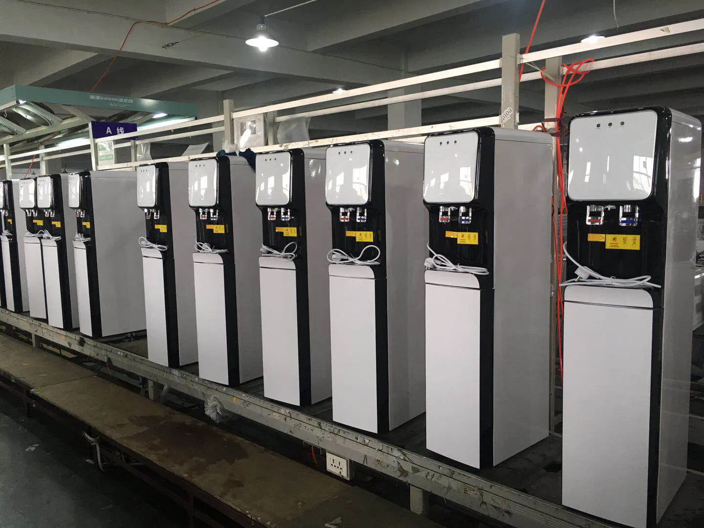 Compressor Cooling Hot and Cold Water Dispenser with UF System (YLRS-V8)