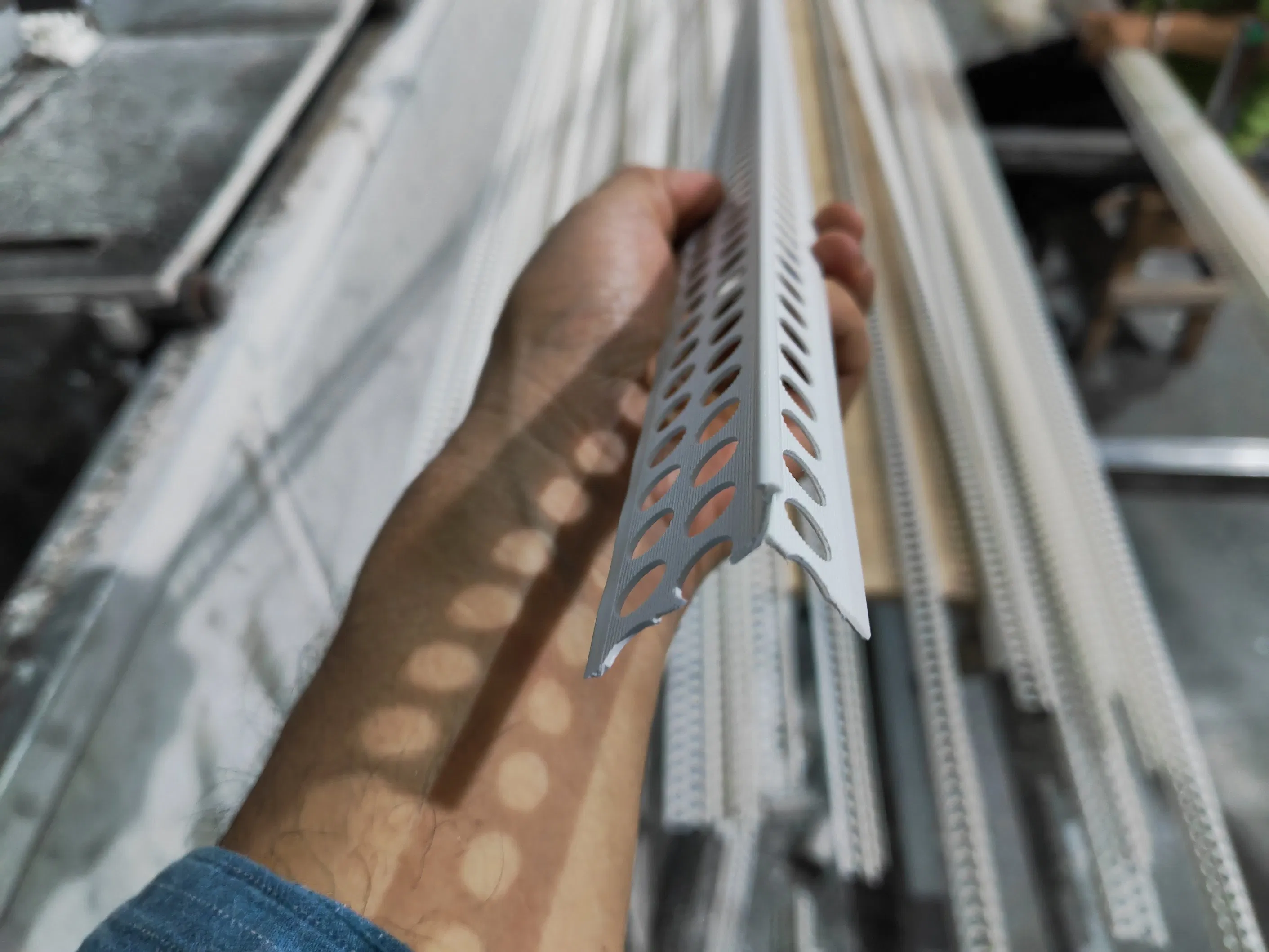 Wholesale Low Price Angle Beading for Wall Plaster PVC Plastic Corner Bead