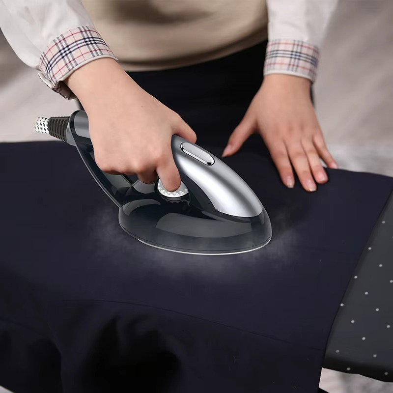 Lightweight Dry Iron Steamer with Dual Voltage Ceramic Soleplates Water Spray Bottle-for Traveling with High Quality Performance Feature