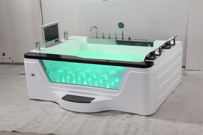 Двухместная гидромассажная ванна с ТВ