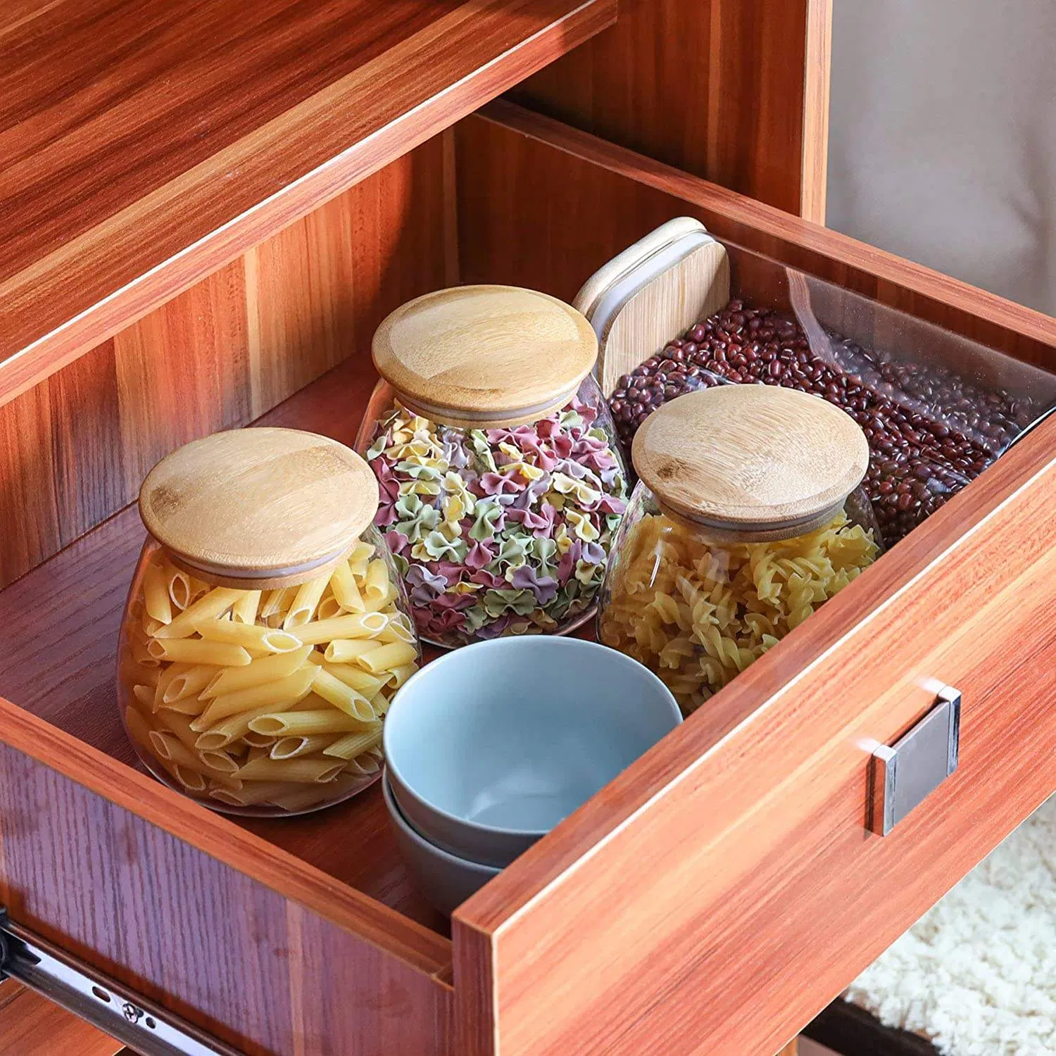 Стеклянная банка для хранения с бамбуковой крышкой