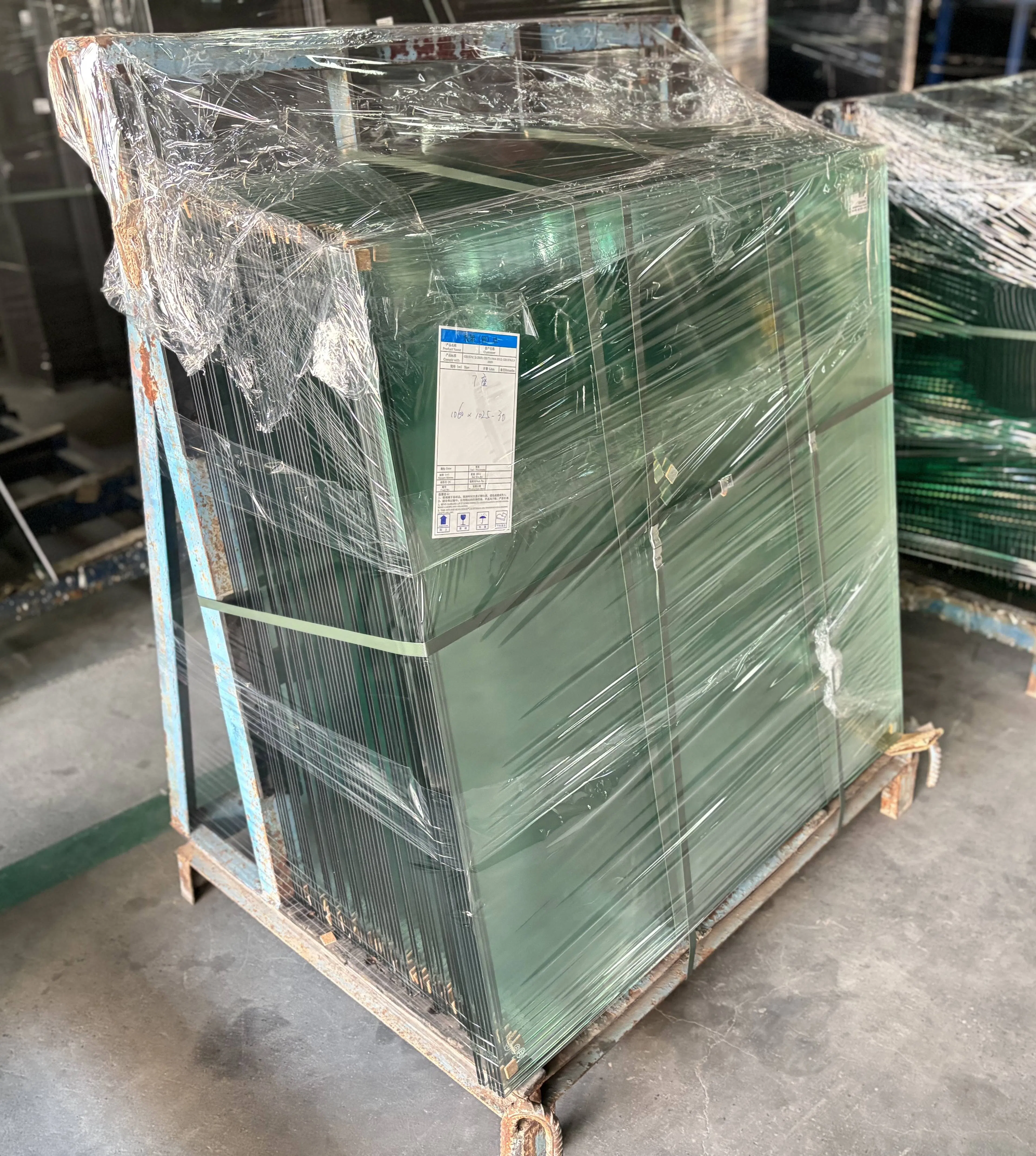 Architectural Building Glass: Durable Laminated Options for Stairs