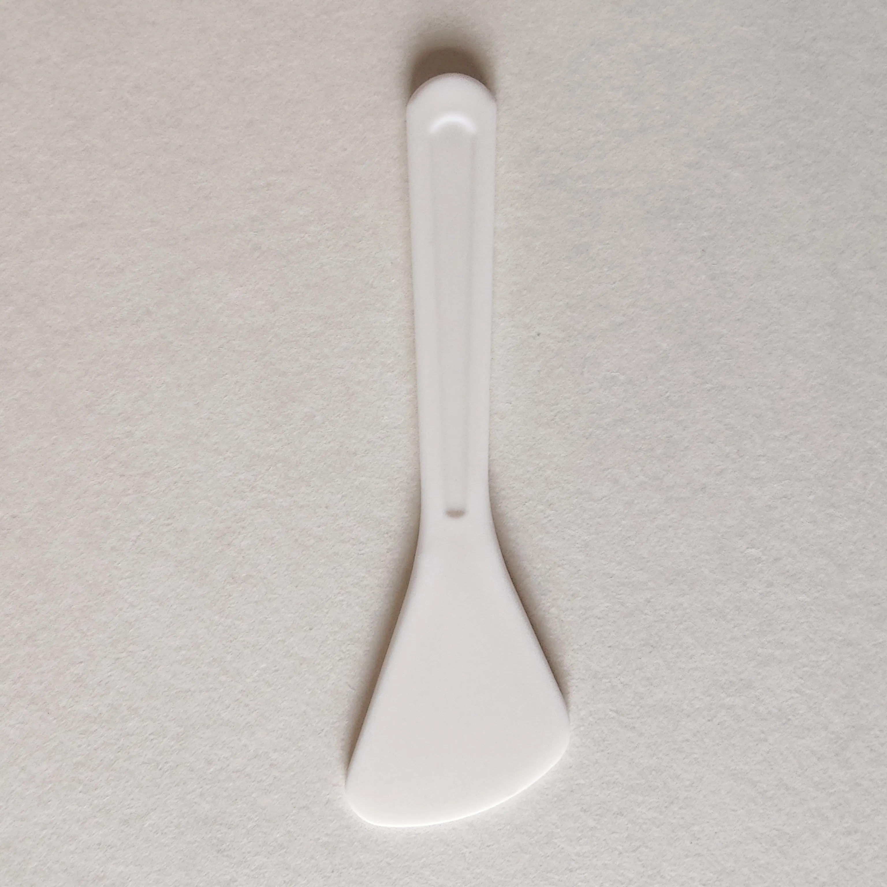 Wholesale Mini Makeup Spatulas - Vibrant Disposable Cream Scoops Colorful Disposable Mini Makeup Spatula for Cream Application