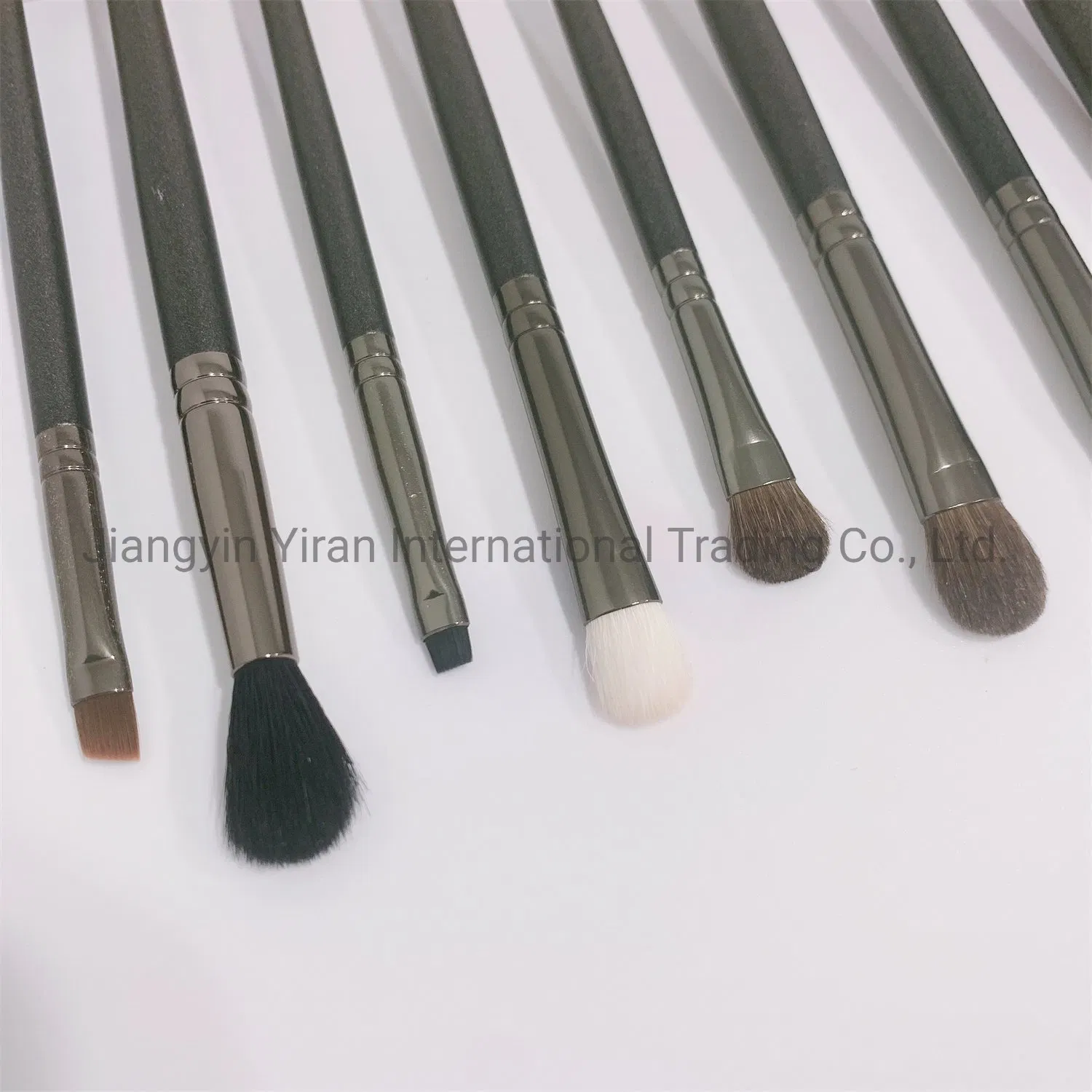 12 PCS Makeup Brushes, Premium Synthetic Foundation Powder Concealers Eyeshadows Blush Cosmetic Make up Brushes Kit,