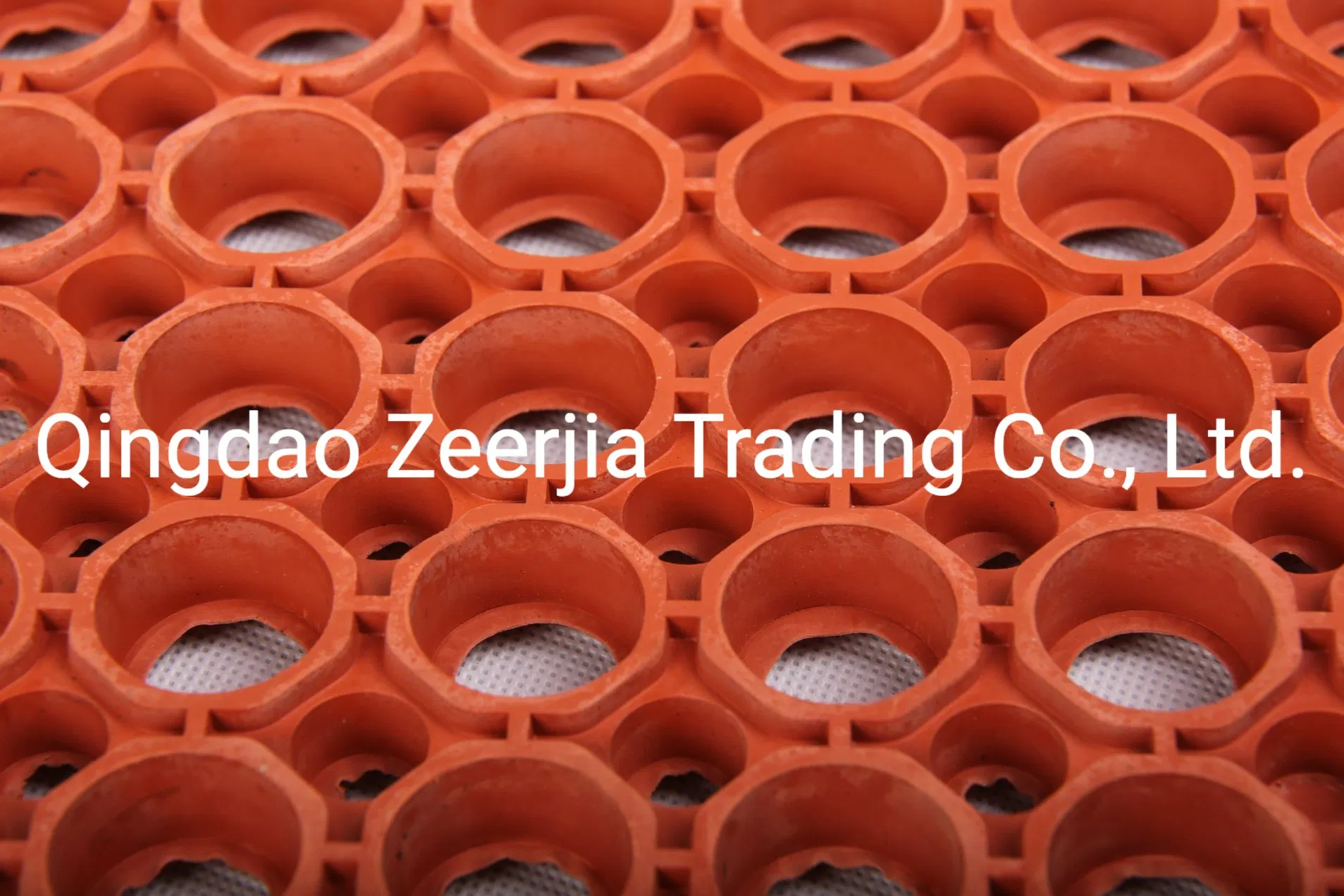 Durable Hotel Kitchen Use Heavy Duty Rubber Flooring Mat with Drainage Holes