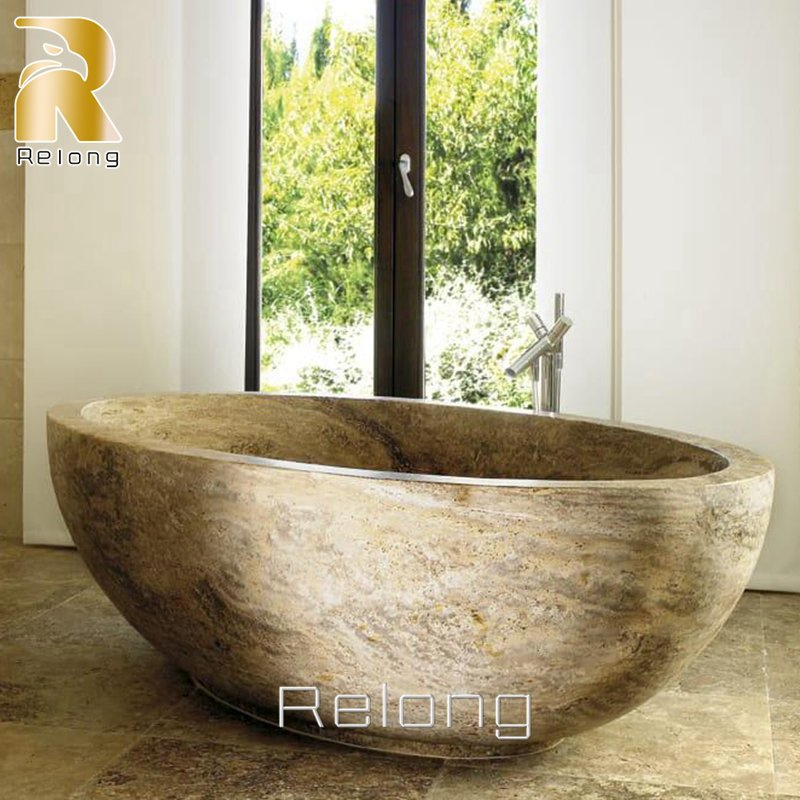 Черная отдельностоящая мраморная ванна овальной формы