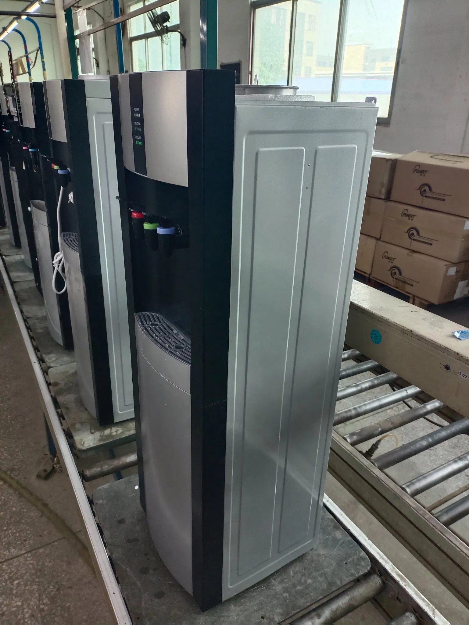 CO2 Sparkling Pou Hot Cold Water Cooler Dispenser