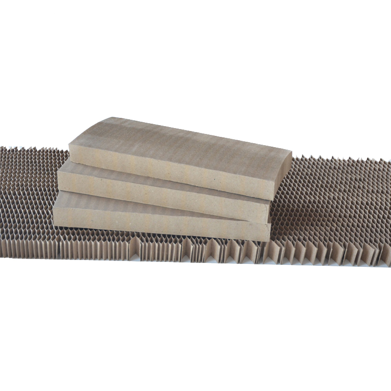 Tailored Wooden Door Featuring Innovative Honeycomb Core Structure