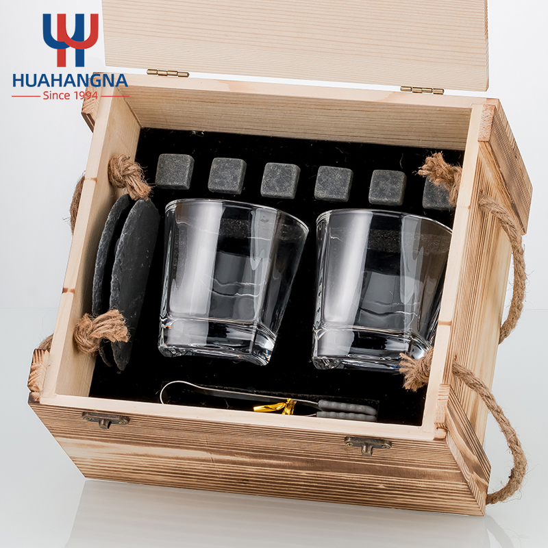 Custom Logo Rock Square Whisky Tasting Glass and Chilling Whiskey Stones Gift Set in Rustic Wooden Crate for Promotion