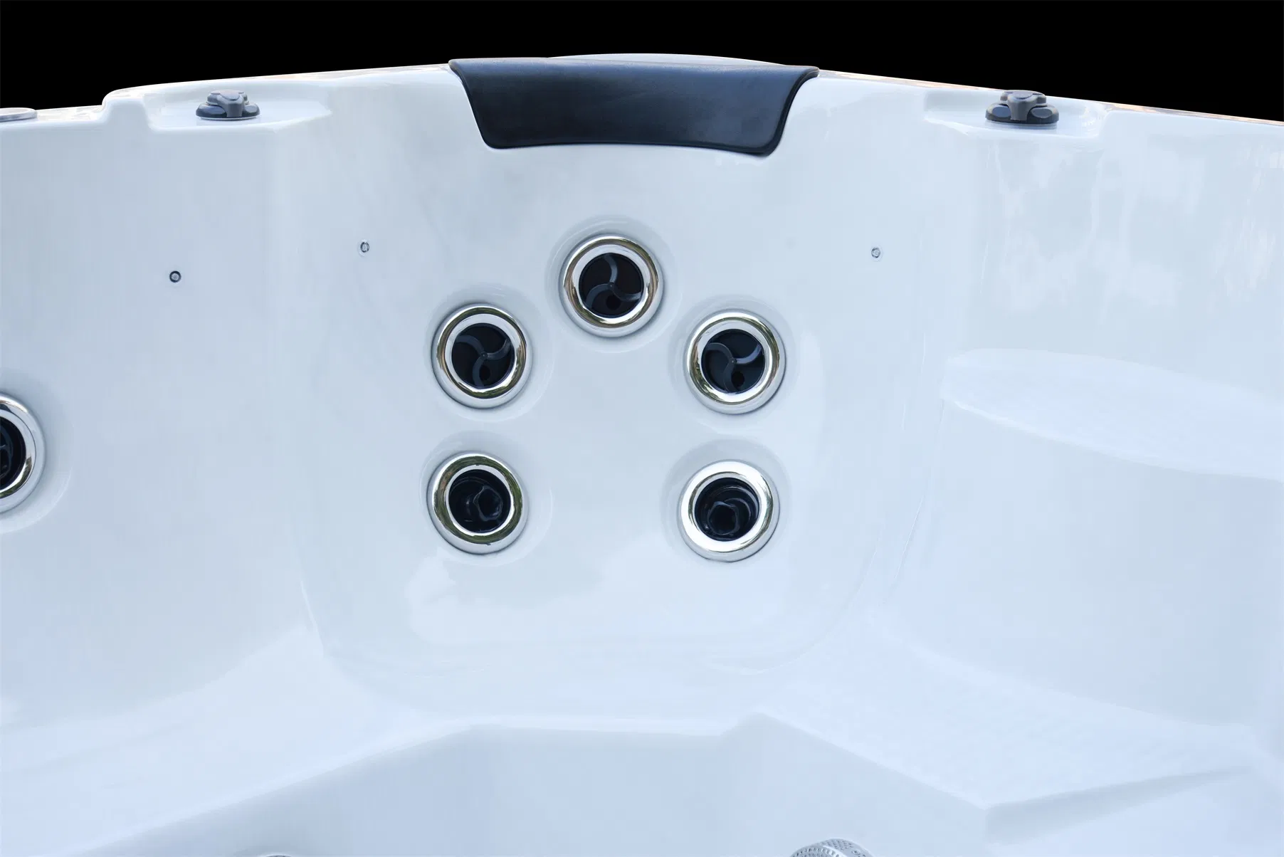 Премиальный уличный спа-бассейн SUNRANS на 4 персоны