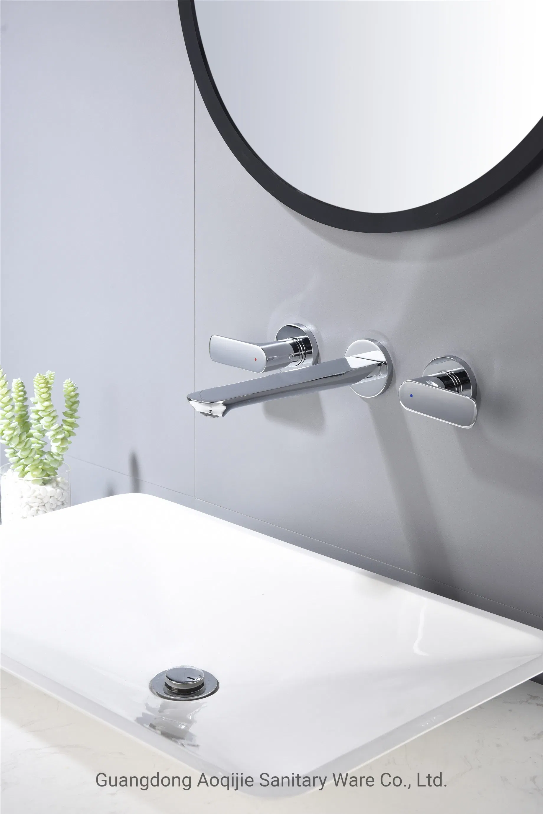 Contemporary Water Saving Mixer Chrome Lavatory Bathroom Basin Faucet Brass Faucet Water Supply Hose