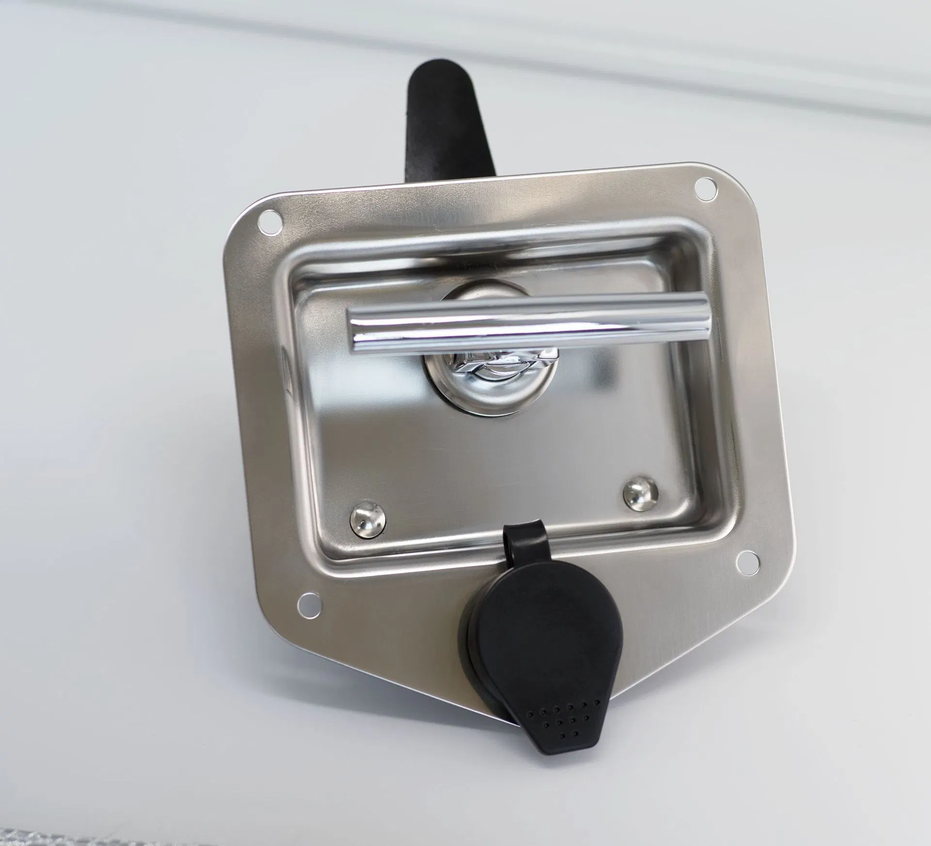 Yh8095 Stainless Steel Trailer Storage Toolbox with T Paddle Lock Latch