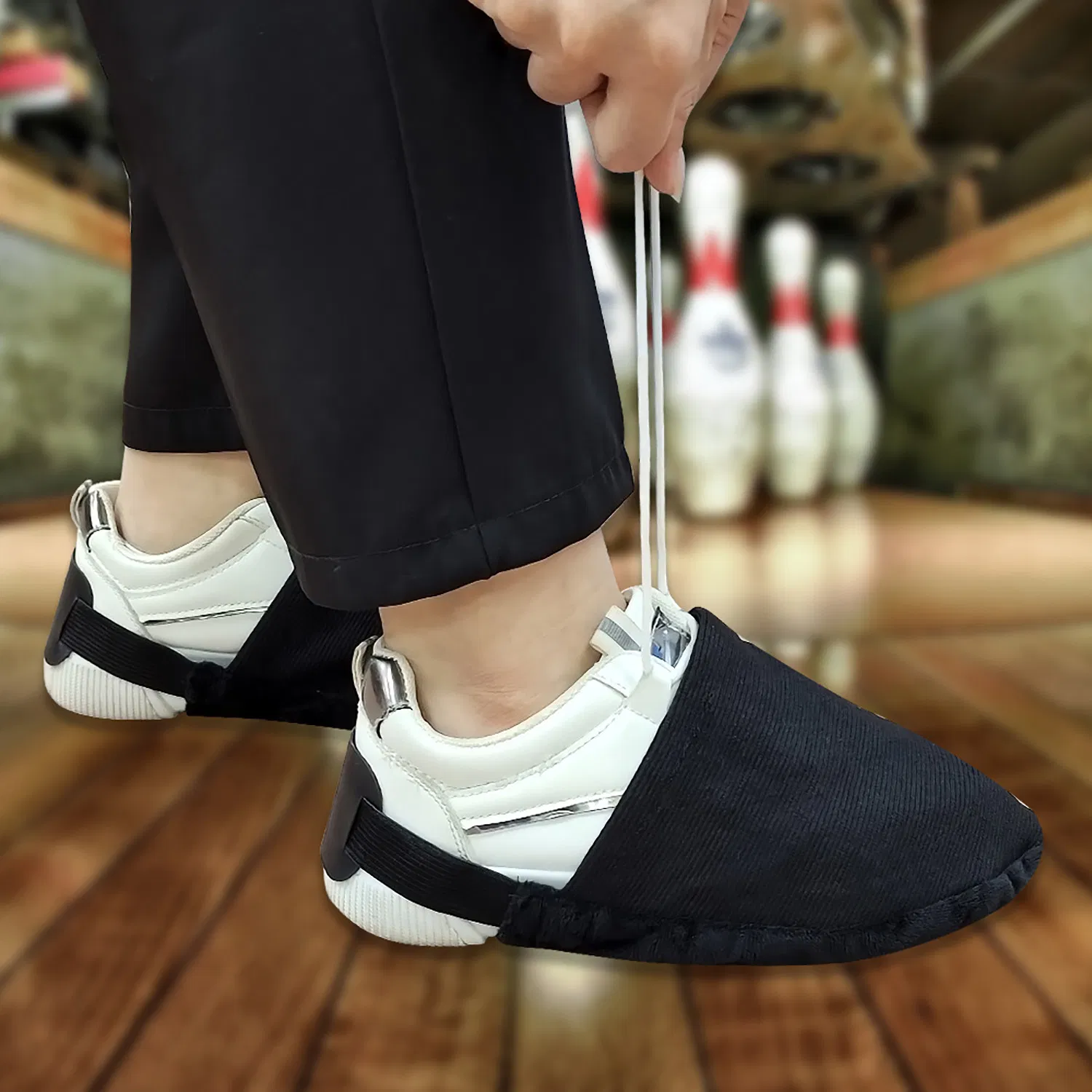 Relaxing Bowling Shoe Cover 2 Pieces Sliding Accessories to Protect Boots Bl22596