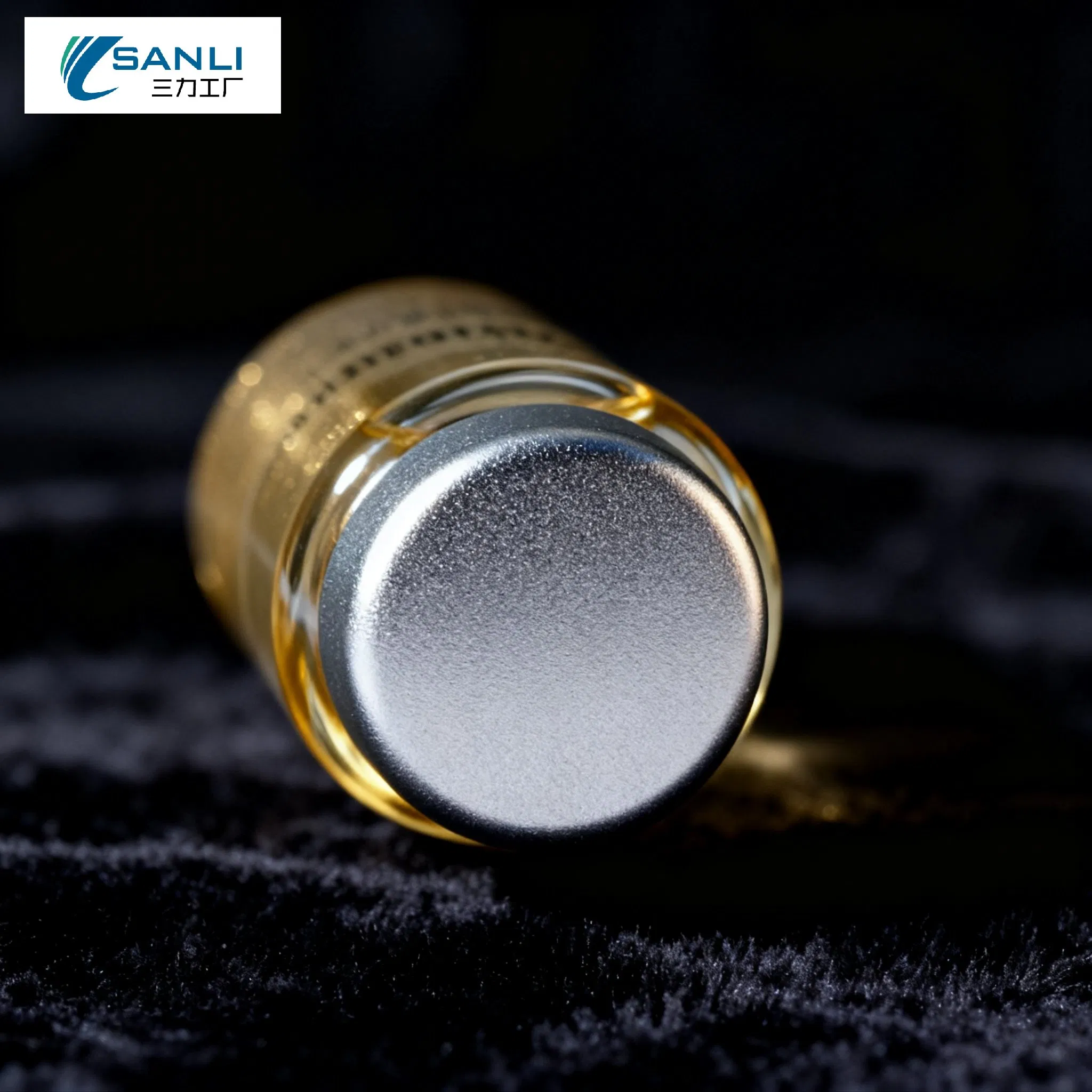 Moisture-Retaining and Healing Herbal Complex with Pearl Powder Cuttlebone Powder for Dry and Cracked Skin Repair