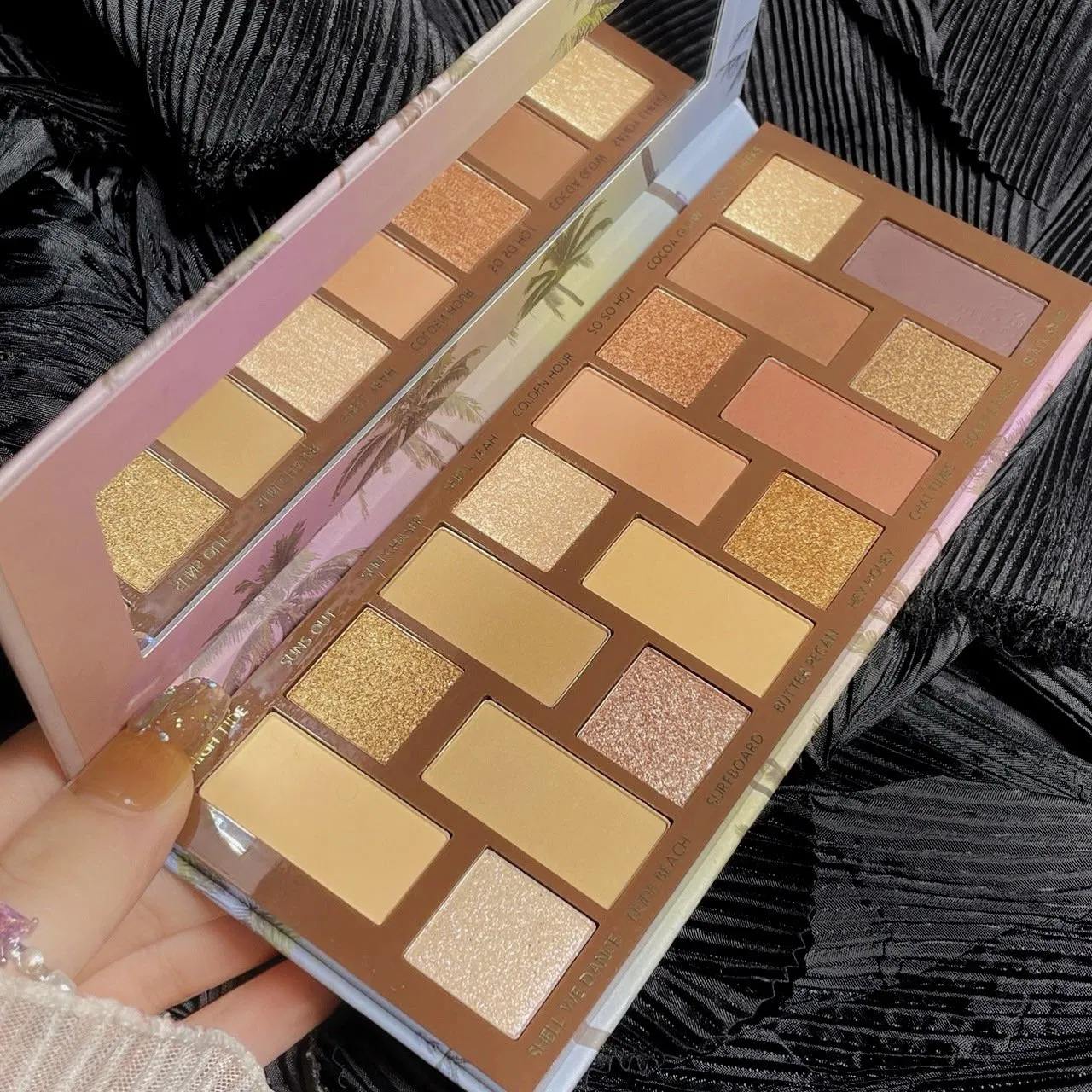 Professional Beauty Cosmetic Portable Matte Shimmer Natural Color Palette Eyeshadow
